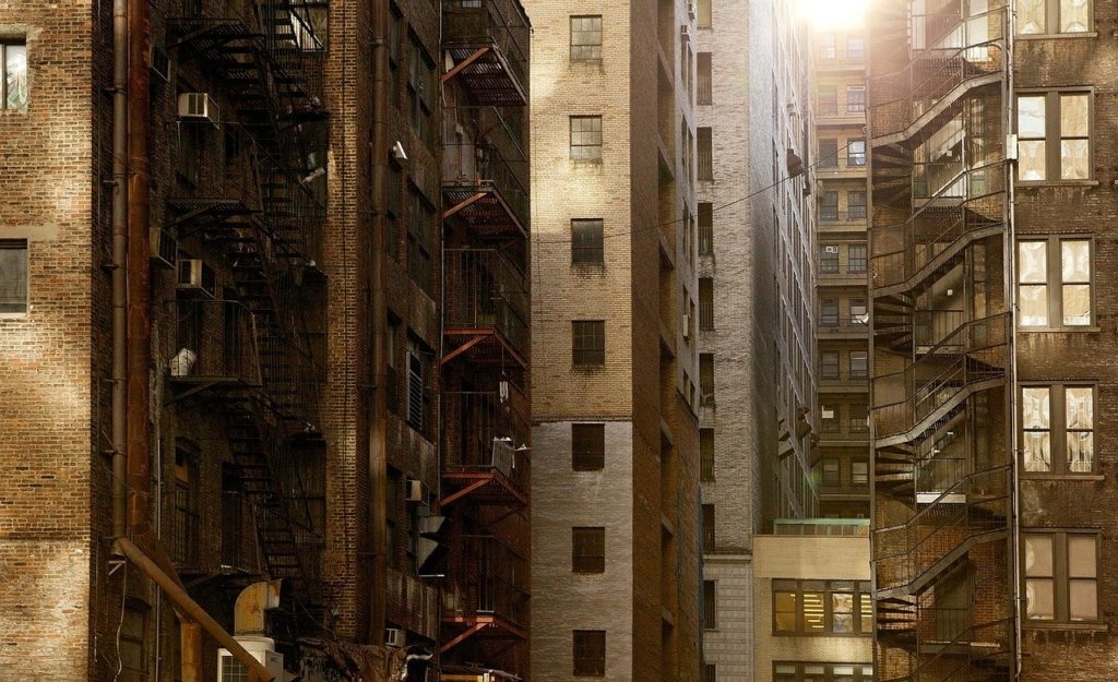 dream of an old apartment
